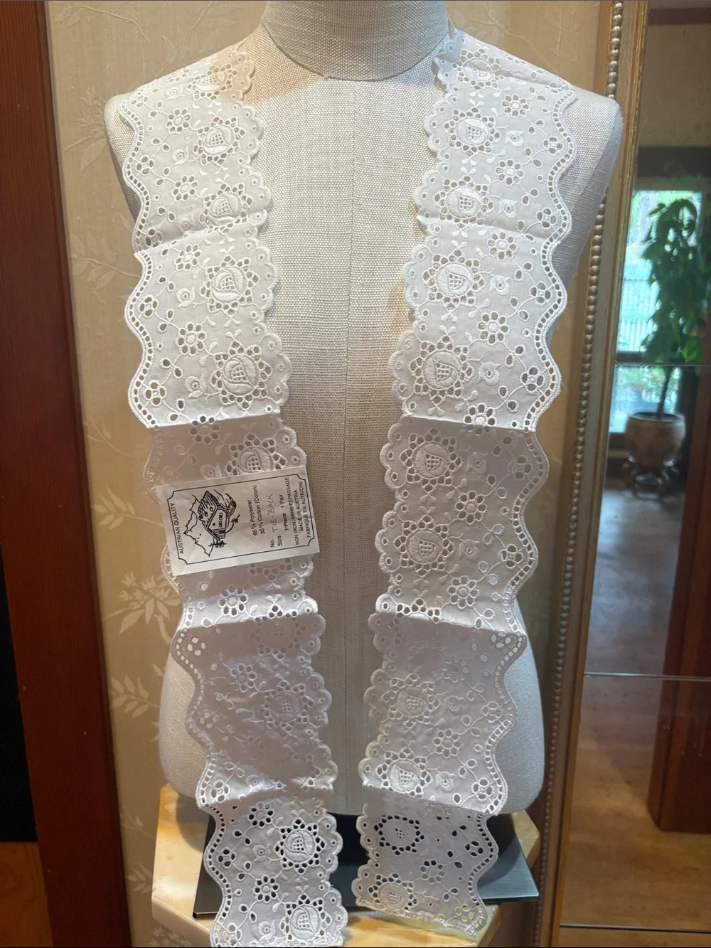White Eyelet Cotton Tie Back Trim - Scalloped Embroidery For Curtains ~ 1 Pair